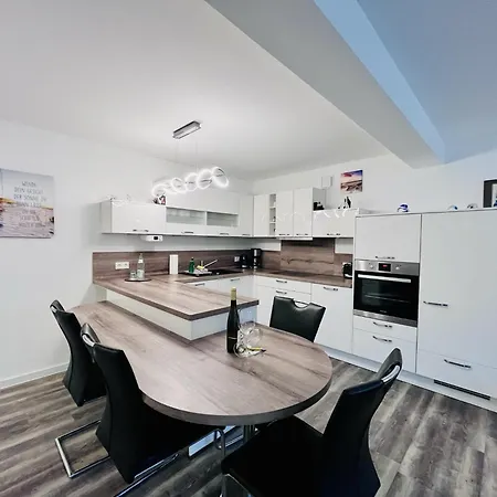 Meeresblick Haus Granitz In Prora *